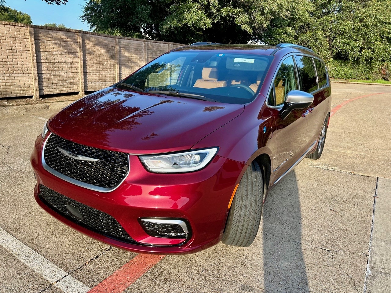 Phev on sale chrysler pacifica